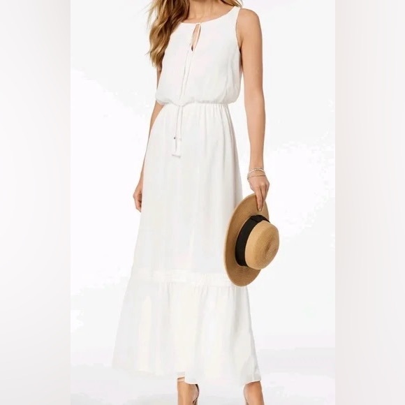 Adrianna Papell Dresses & Skirts - NWT Adrianna Papell Elegant Ivory Chiffon Sleeveless Maxi Dress Boho Vacation